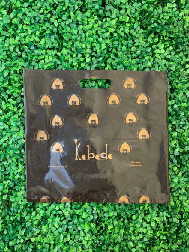 Bolsa riñón Negro reciclado 40 x 35